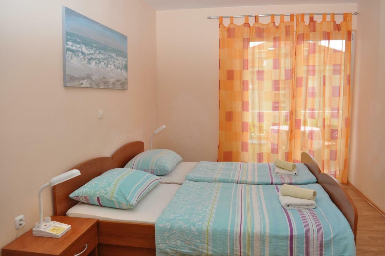 Apartments Ivica Makarska Eksteriør bilde